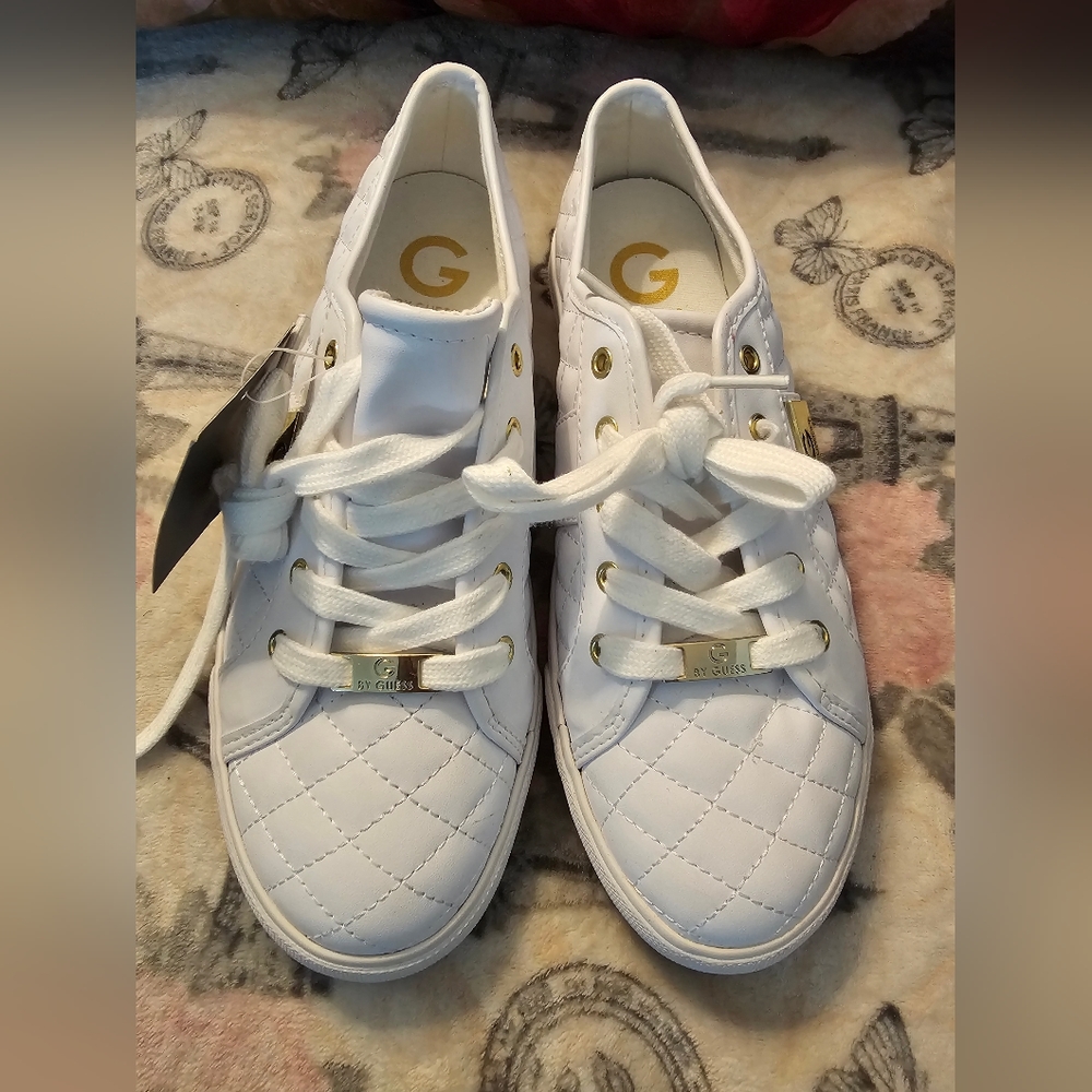 G by Guess  leather white tenis shoes